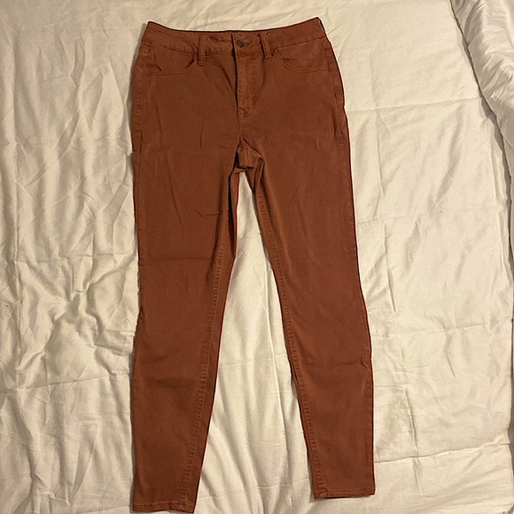 NWOT m jeans by maurices™ High Rise Jegging Size M Reg Length 39” Inseam 28.5” - Picture 4 of 13